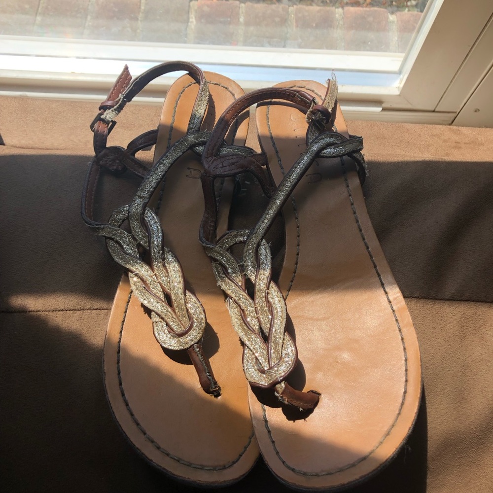 Size 7 1/2 sandals